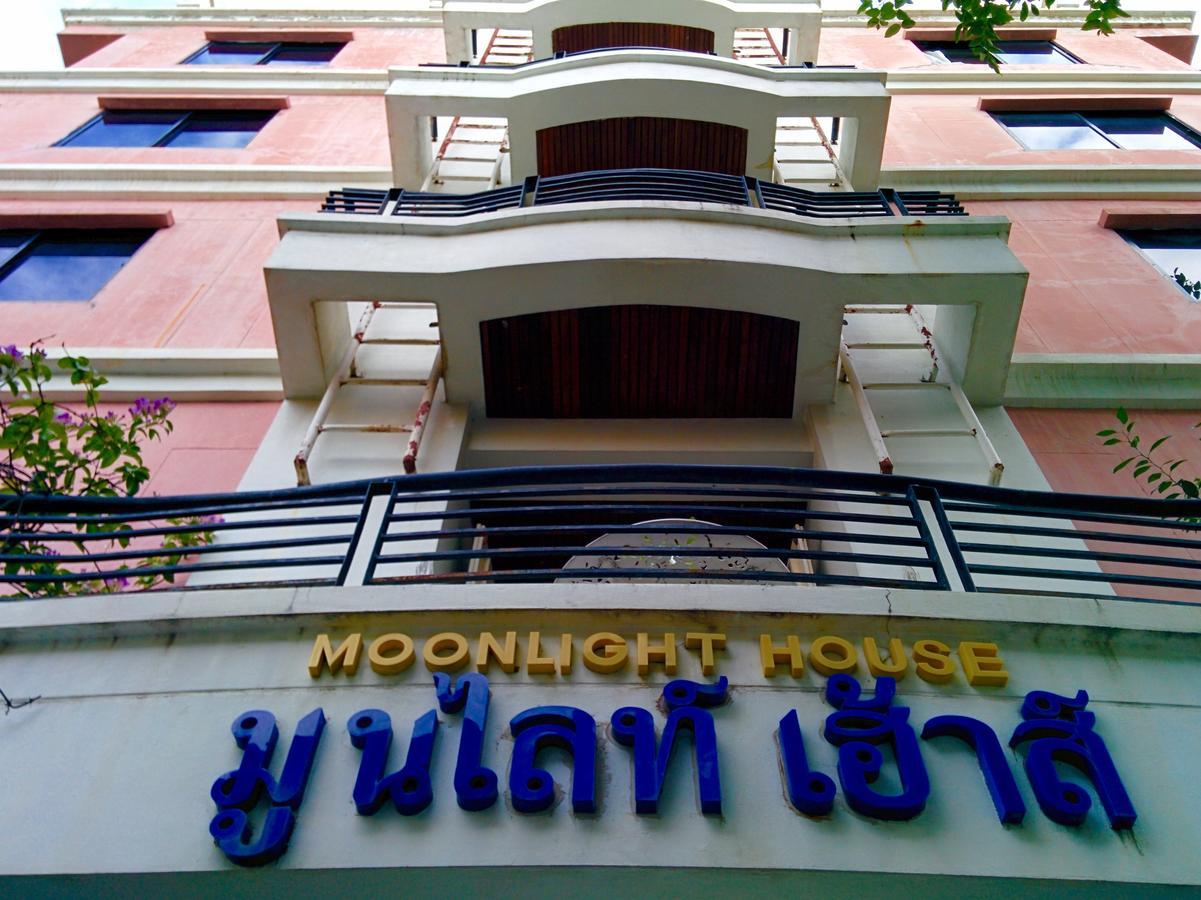 Hotel Moonlight House Nakhonratchasima Exterior foto